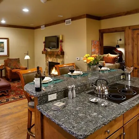 Innsbruck Aspen Deluxe One-Bedroom Garden Residence 1, Located On Main Street-2
